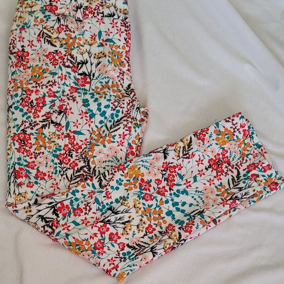 NY and C Floral stretch  pants - Picture 1 of 9